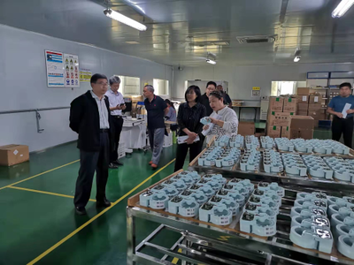 衡水市人社局深入企業(yè)開(kāi)展“就業(yè)創(chuàng)業(yè)政策進(jìn)企業(yè)”宣傳活動(dòng)
